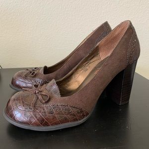 Mudd Brown 1950’s Style High Heels